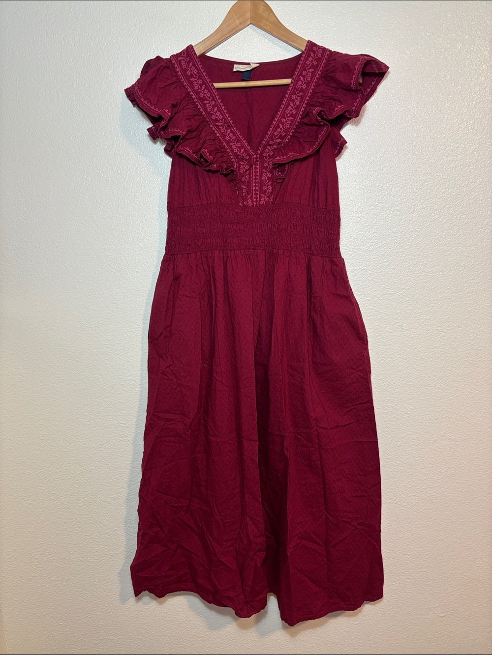Universal Threads Burgundy Flutter Ruffle Midi Dress Size Large Embroidered